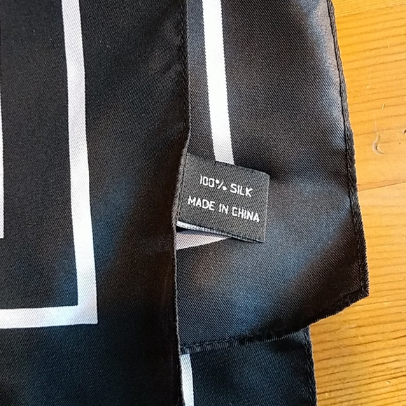 Herve Leger Silk Scarf limited edition 2008 - Picture 4 of 5